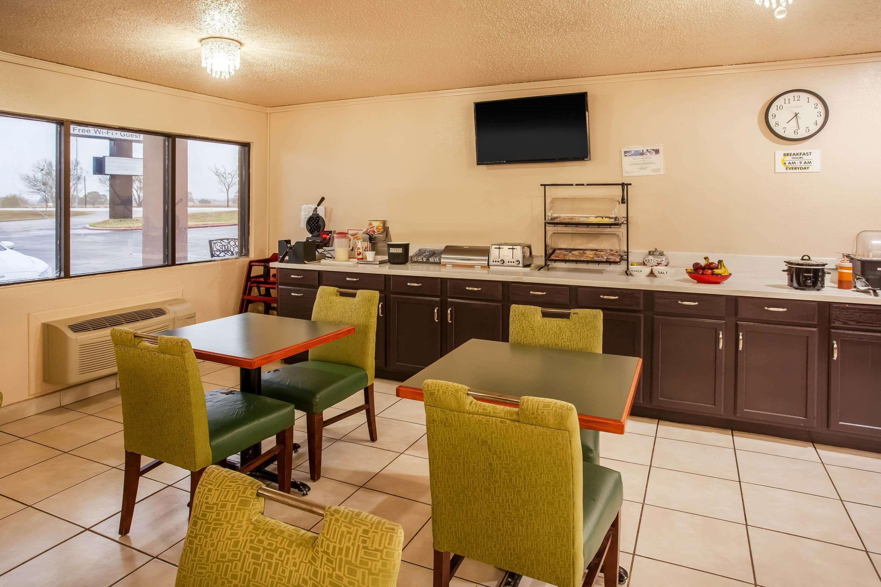 Hotel Super 8 By Wyndham 3*